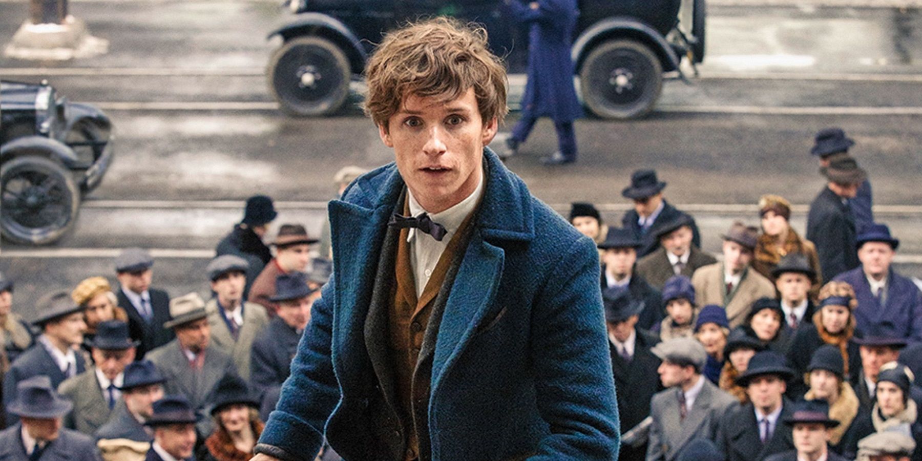 Eddie-Redmayne-in-Fantastic-Beasts-and-Where-to-Find-Them1.jpg